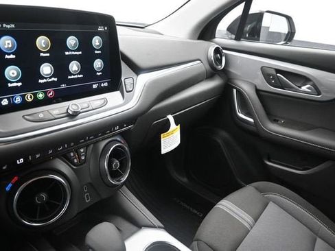 New 2026 Chevrolet Blazer LT w/ Convenience Package AWD/4WD image 27