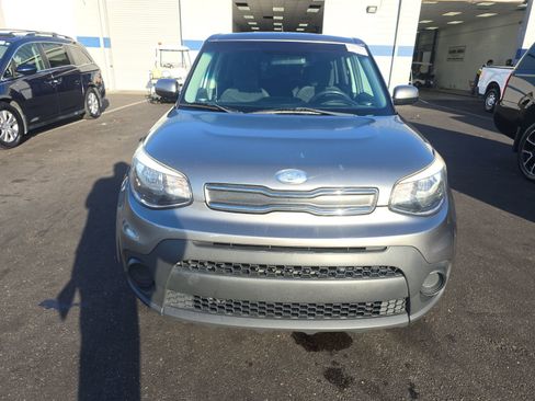 Used 2018 Kia Soul image 2
