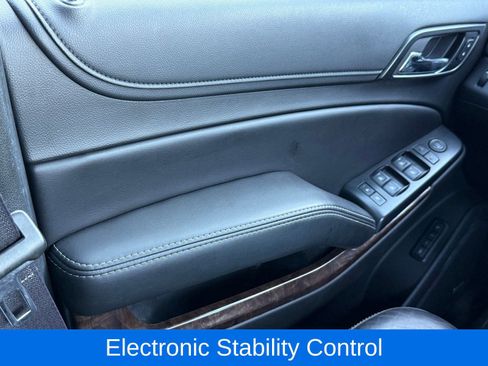 Used 2017 Chevrolet Tahoe LT AWD/4WD image 36