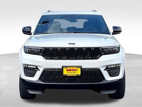 New 2025 Jeep Grand Cherokee Limited w/ Black Appearance Package image 15