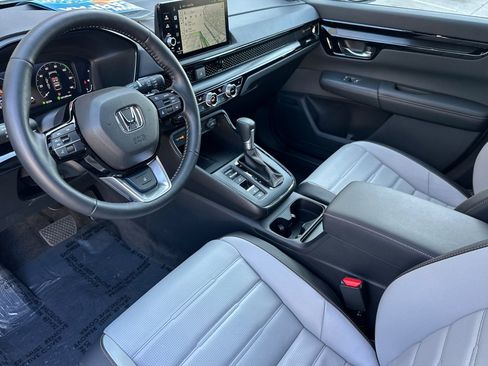 Used 2026 Honda CR-V Sport Touring image 9