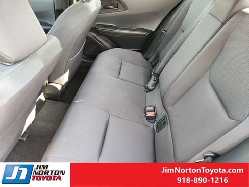 Used 2026 Toyota Prius LE FWD image 30
