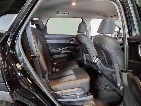 Used 2022 Kia Sorento LX AWD/4WD image 10