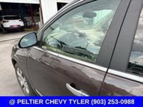 Used 2017 Buick Enclave Leather w/ Enclave Tuscan Edition FWD image 9