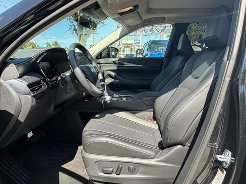 Used 2026 INFINITI QX60 Luxe w/ Cargo Package FWD image 12
