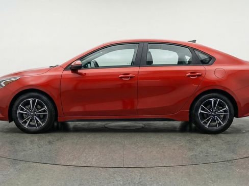 Used 2024 Kia Forte LXS FWD image 5