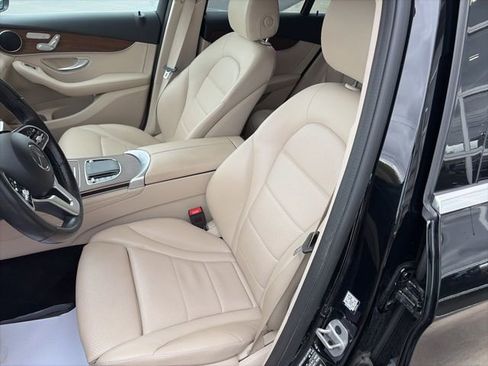 Used 2022 Mercedes-Benz GLC 300 4MATIC image 7
