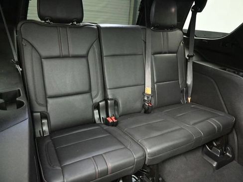 Used 2022 Chevrolet Tahoe RST w/ Luxury Package AWD/4WD image 24