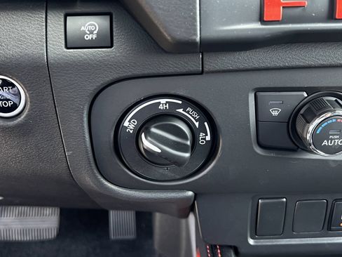 Used 2025 Nissan Frontier PRO-4X w/ Interior Protection Package AWD/4WD image 10