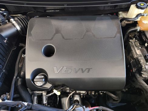 Used 2023 Buick Enclave Essence w/ Sport Touring Edition image 29