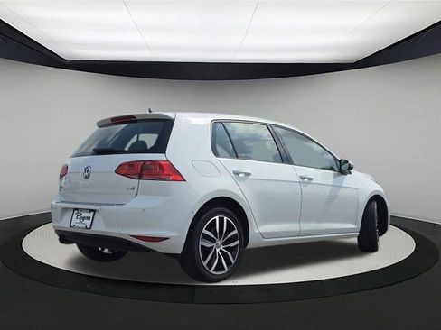Used 2016 Volkswagen Golf SE image 7
