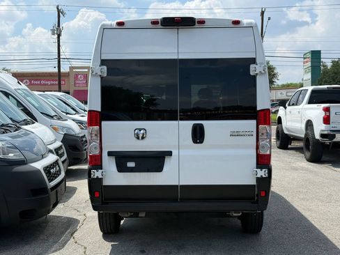 Used 2023 RAM ProMaster 2500 FWD image 4
