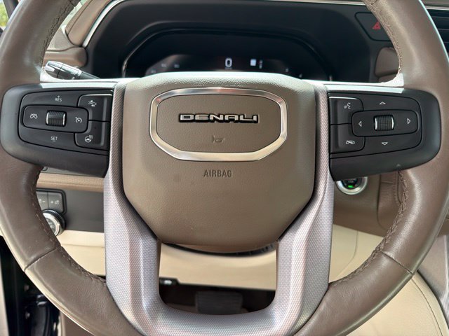 Used 2023 GMC Yukon XL Denali RWD image 25