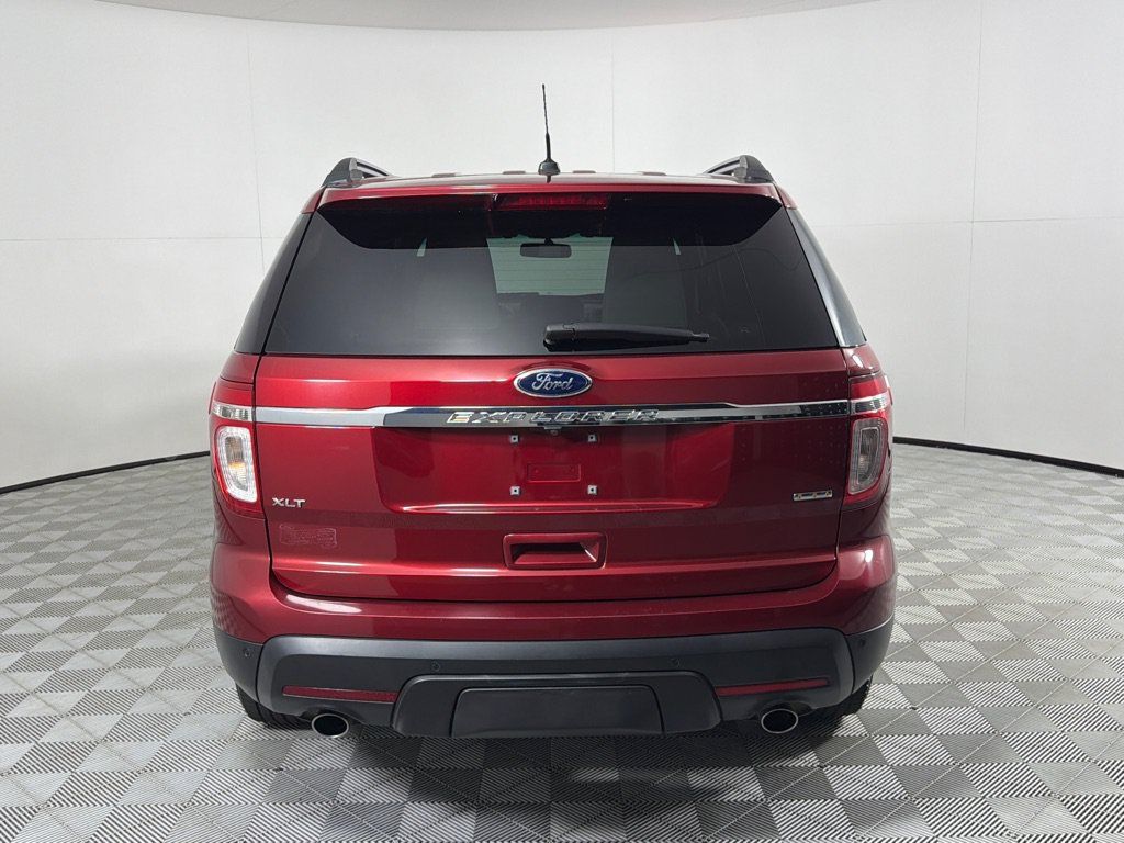 Used 2013 Ford Explorer XLT AWD/4WD image 6