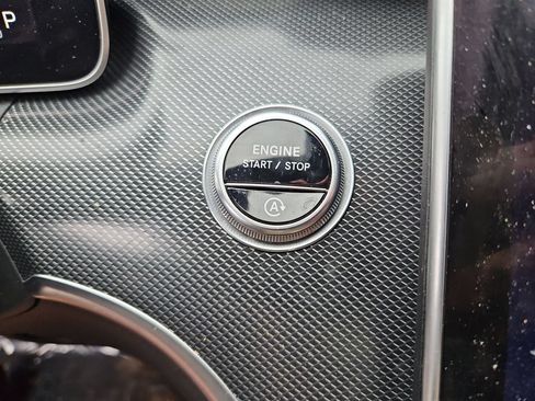 Used 2022 Mercedes-Benz C 300 Sedan image 18