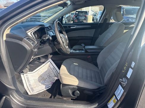 Used 2018 Ford Fusion S image 20