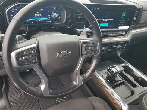 Certified 2024 Chevrolet Silverado 1500 LT Trail Boss w/ Convenience Package II image 19