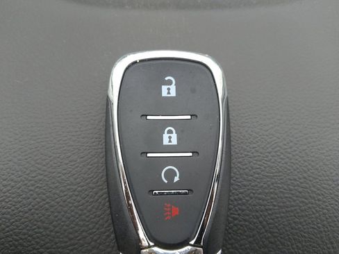 Used 2019 Chevrolet Trax LT w/ LT Convenience Package FWD image 32