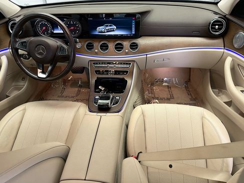 Used 2018 Mercedes-Benz E 300 image 12
