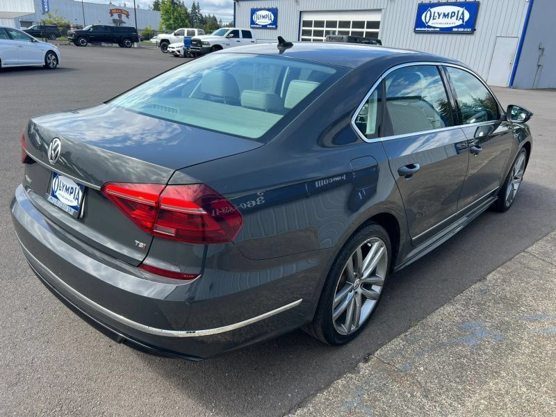 Used 2017 Volkswagen Passat 1.8T R-Line FWD image 13