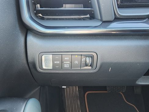 New 2026 GMC Terrain AT4 w/ Convenience Package III image 18