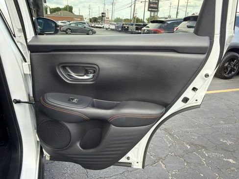 Used 2024 Honda HR-V Sport image 17
