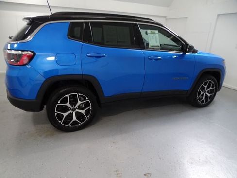 Certified 2025 Jeep Compass Limited AWD/4WD image 23
