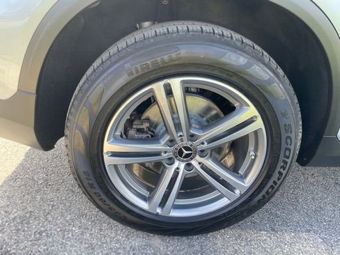 Certified 2022 Mercedes-Benz GLC 300 4MATIC image 11