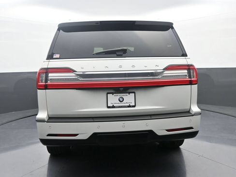 Used 2020 Lincoln Navigator Reserve w/ Equipment Group 208A Reserve AWD/4WD image 6
