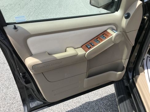 Used 2010 Ford Explorer Eddie Bauer AWD/4WD image 9