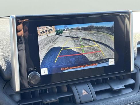 Used 2024 Toyota RAV4 XLE image 25