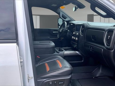 Used 2022 GMC Sierra 2500 AT4 w/ AT4 Premium Plus Package AWD/4WD image 30