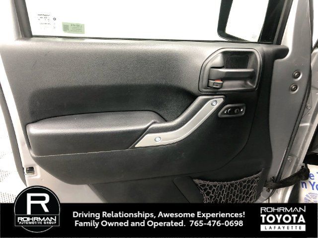Used 2017 Jeep Wrangler Unlimited Sport AWD/4WD image 12