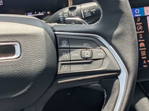 Used 2026 Jeep Grand Cherokee Limited RWD image 26