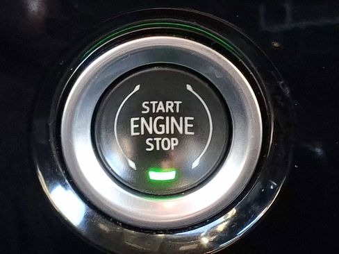 Used 2023 Chevrolet Silverado 1500 LT image 22