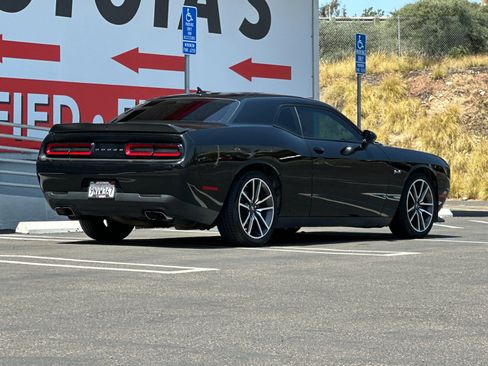 Used 2023 Dodge Challenger R/T w/ Shaker Package image 5