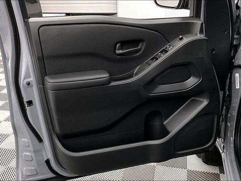 New 2026 Nissan Frontier SV w/ Tow Package image 32