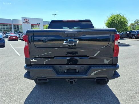 Used 2026 Chevrolet Silverado 1500 Custom Trail Boss w/ Dark Appearance Package AWD/4WD image 6