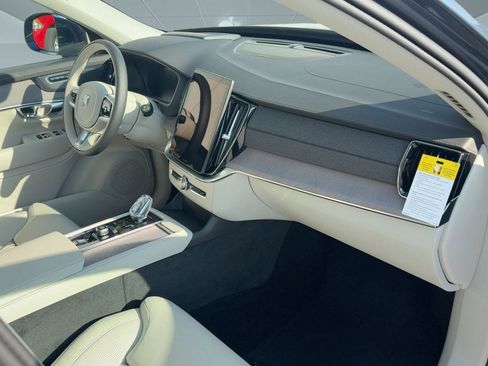 New 2026 Volvo XC90 B6 Ultra image 31