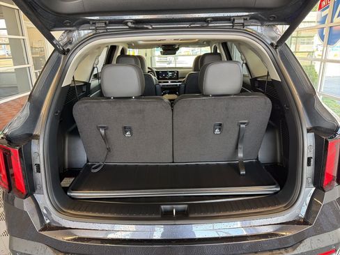 New 2026 Kia Sorento SX image 10