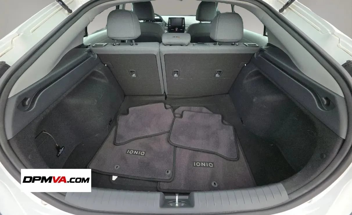 Used 2020 Hyundai Ioniq Blue FWD image 10