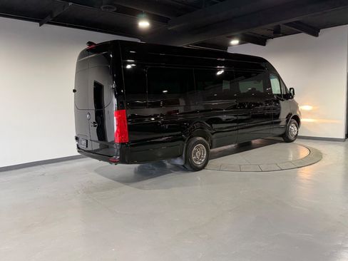 Used 2020 Mercedes-Benz Sprinter 3500 image 8