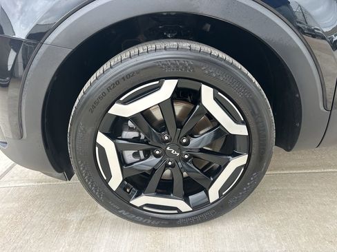 Used 2025 Kia Telluride S FWD image 6
