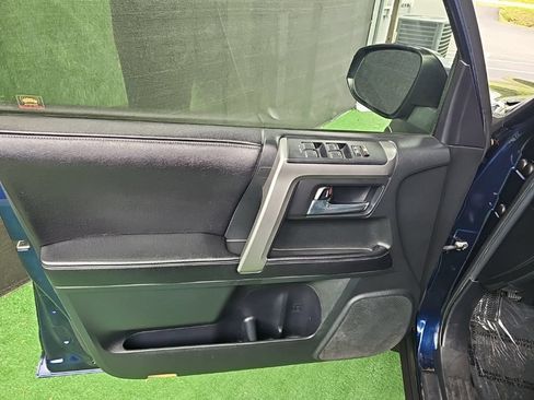 Used 2016 Toyota 4Runner SR5 Premium AWD/4WD image 35