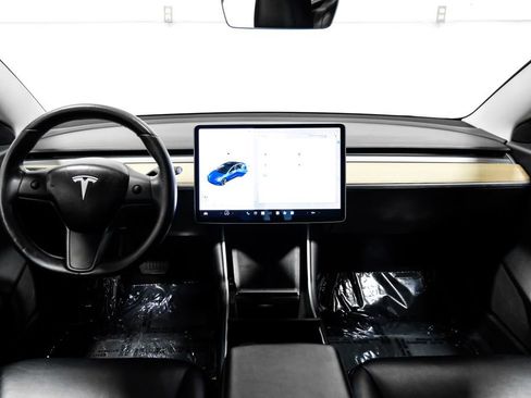 Used 2018 Tesla Model 3 Long Range image 16