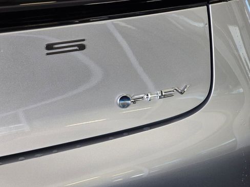 New 2026 Toyota Prius Plug-In Hybrid image 14