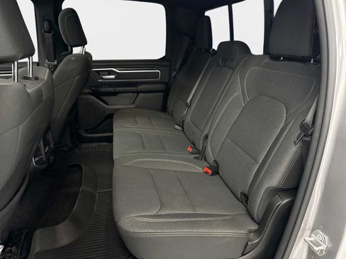 Used 2021 RAM 1500 4x4 Crew Cab image 25