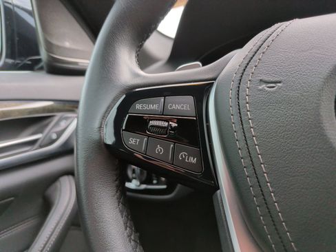 Certified 2023 BMW 530e w/ Premium Package image 21