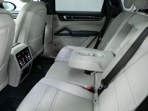 Certified 2023 Porsche Cayenne GTS w/ Premium Package Plus image 29