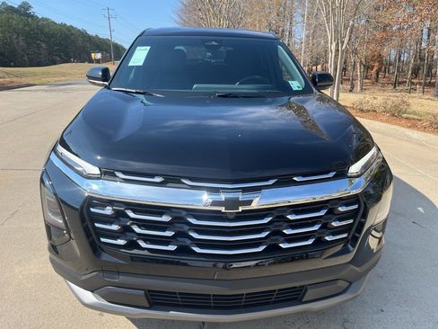 New 2026 Chevrolet Equinox LT w/ Convenience Package II FWD image 12